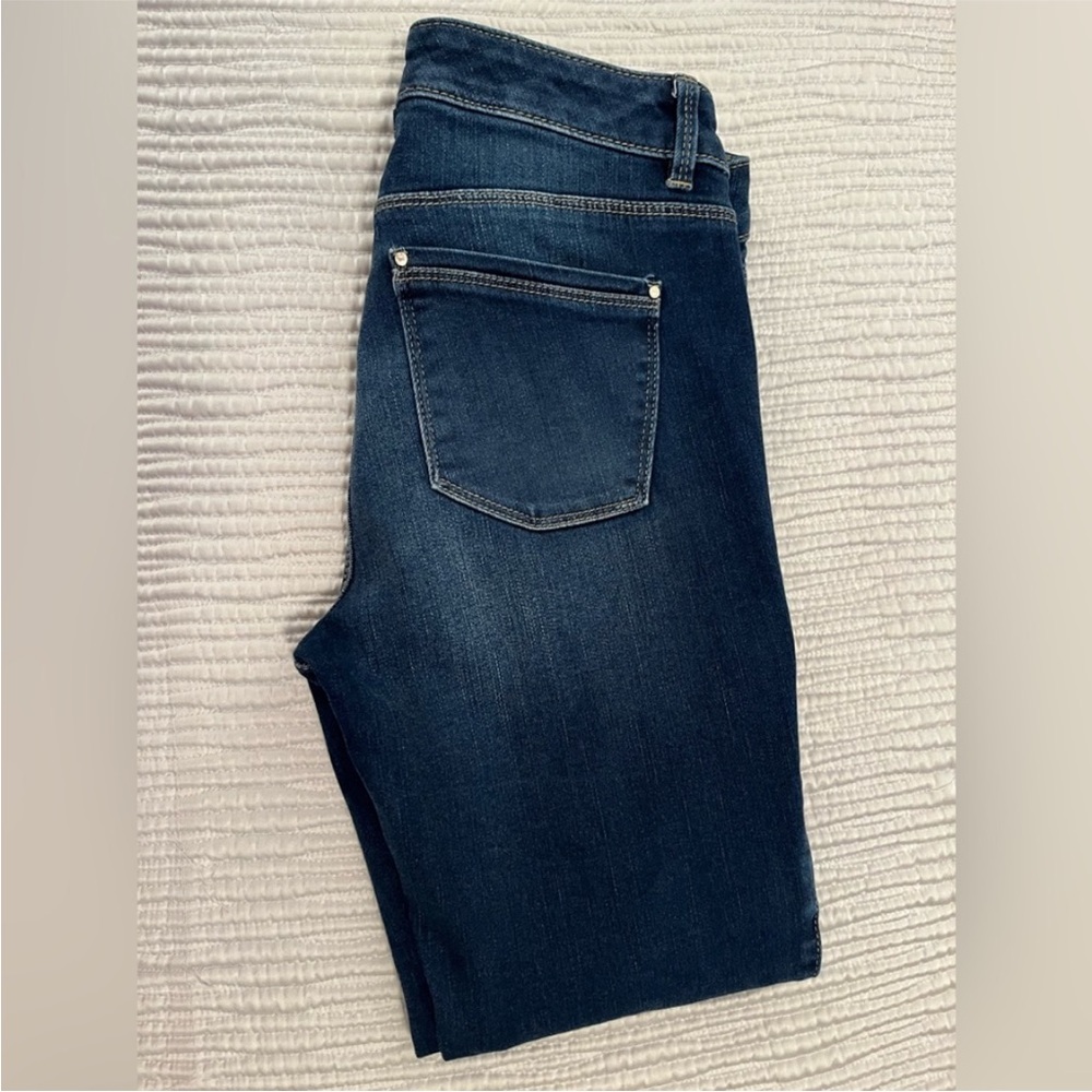 White House Black Market size 4 The Skinny Ankle Jeans